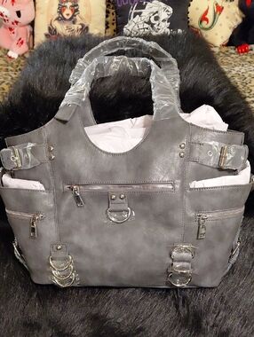 DOLLSKILL DARKER WAVES MARY KATE Gray Buckle-Accent Shoulder Bag